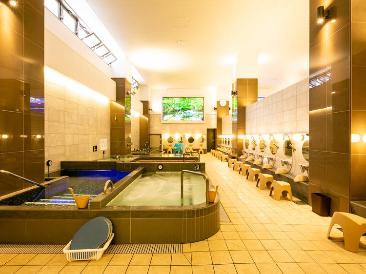 Split image showing a traditional ryokan room and an outdoor onsen bath